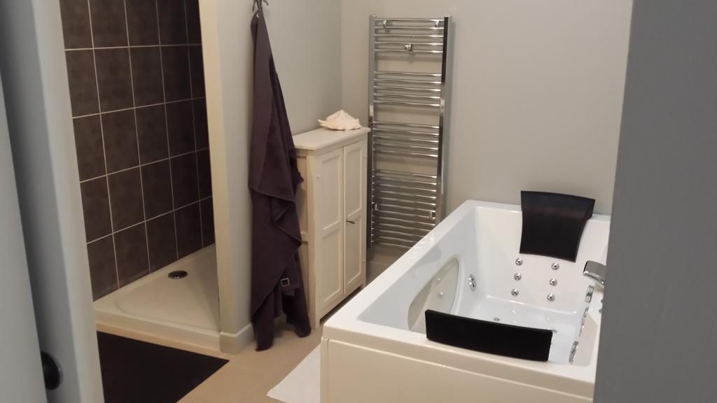 Le Clos Du Presbytere Apartment *